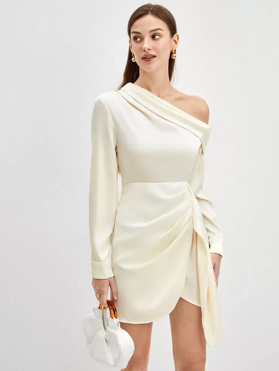 BizChic Một bờ vai Chảy xệ Hem Đầm - Rượu sâm banh - Xem 1