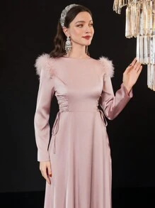 Modelyn 系带侧边毛绒修剪长袖阿拉伯朴素连衣裙长款晚礼服 - 粉色 - 查看 5
