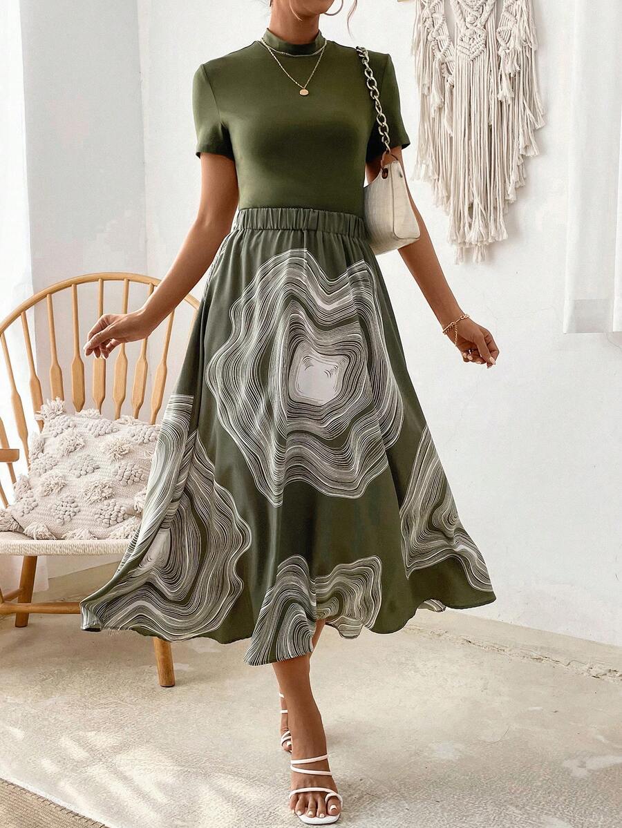 EMERY ROSE Bộ hai món áo thun ngắn tay cổ đứng và váy lưng thun - Nhiều màu - Xem 1