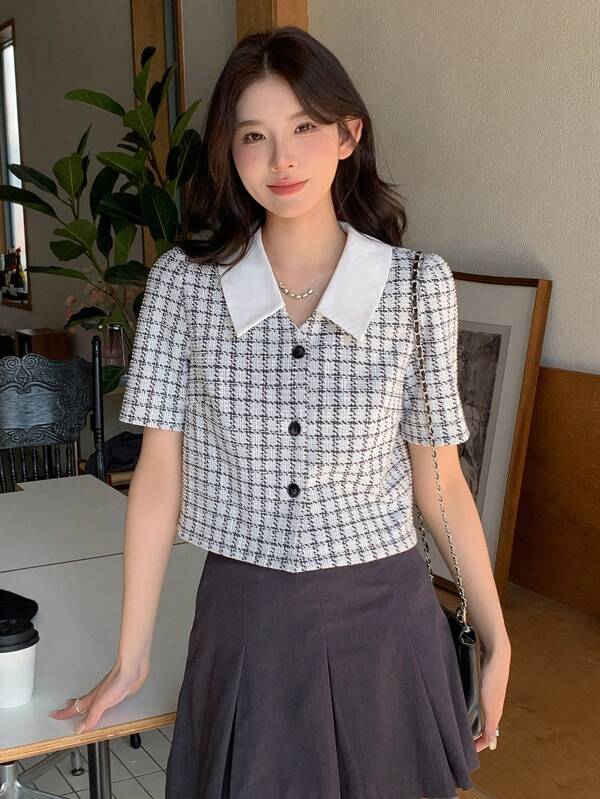 DAZY Plaid Pattern Short Sleeve Shirt