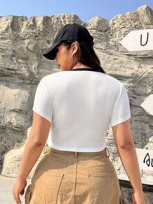 SHEIN EZwear 大尺寸字母印花短袖t卹 - 黑與白 - 查看 2