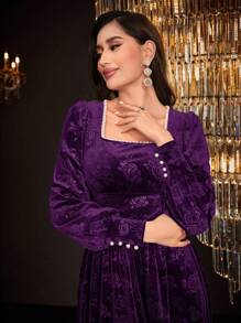 Modelyn Trân châu Nút Kết cườm Cổ áo vuông Dệt hoa Nhung Đầm - Màu tím - Xem 5