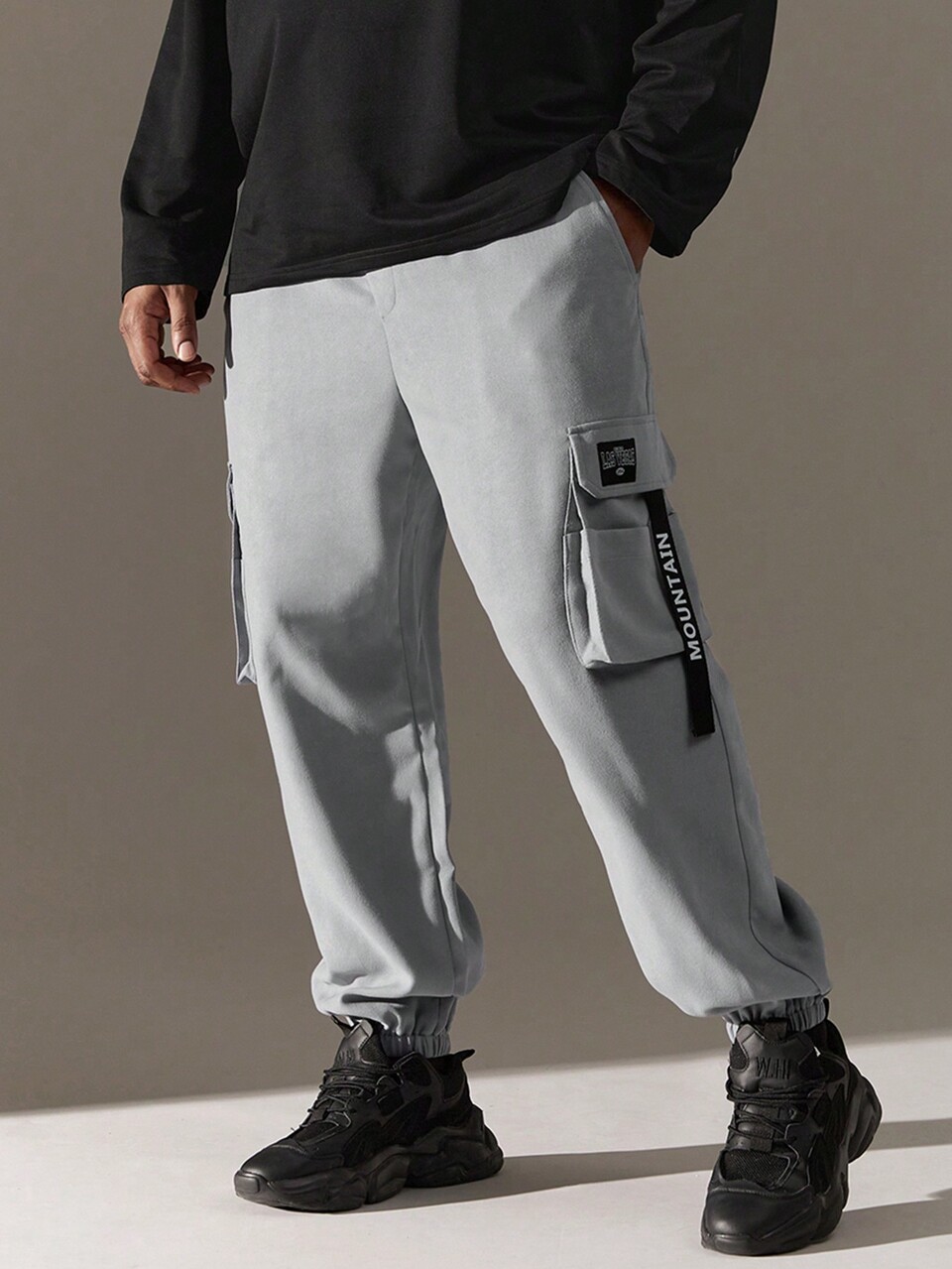 Men's Plus Size Loose Cargo Pants With Letter Printed Taping