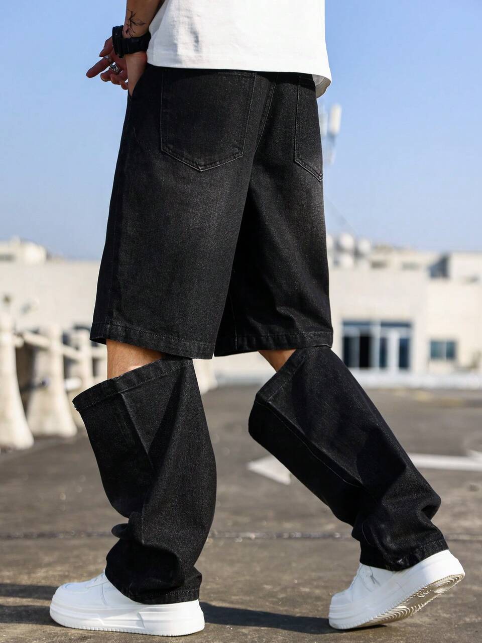 Men's Ripped Casual Jeans With Washed Effect