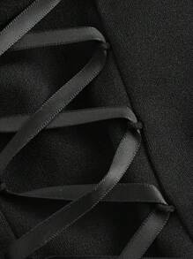 SHEIN MOD Kích thước lớn Dệt hoa Vá lại Bùng nổ Tay áo Áo thun Với Thánh giá Buộc - màu đen - Xem 3