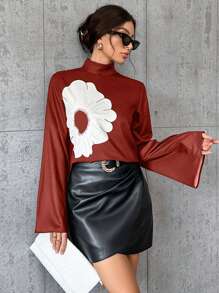 SHEIN Privé 女士花卉印花喇叭袖襯衫 - 紅色 - 查看 1