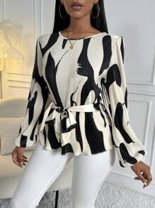 SHEIN Slayr 隨機印花褶皺腰帶襯衫 - 黑與白 - 查看 4