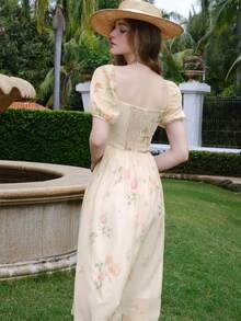 夏季优雅花卉印花泡泡袖收腰连衣裙