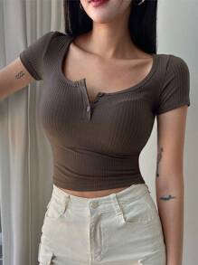 DAZY 鈕扣半排扣,有溝紋,修身版型針織t恤 - 咖啡棕 - 查看 4