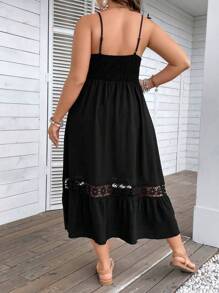 SHEIN Holidaya 大尺碼女蕾絲拼接細肩帶連身裙 - 黑色 - 查看 2