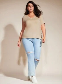 SHEIN BASICS 大碼v領落肩T恤 - 米色 - 查看 3