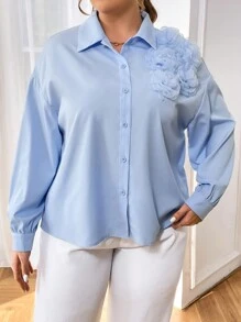 SHEIN Privé 大尺碼女性新款春裝3d花裝飾鈕扣長袖襯衫 - 藍色 - 查看 6