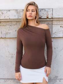 SHEIN Frenchy Solid Color Oblique Shoulder Long Sleeve Skinny T-Shirt Winter Brown Casual - Coffee Brown - View 1