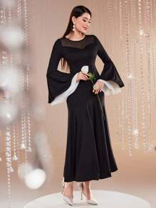 Modelyn Mesh Inserted Color Block Accordion Panel Trumpet Sleeve Mermaid Dress Without Belt - Black - View 4