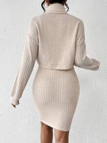 SHEIN Frenchy 純色高領長袖T恤和緊身坦克裙兩件套裝 - 杏色 - 查看 2