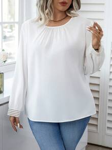 Calvaya 大尺碼單色花邊透空袖子襯衫 - 白色 - 查看 4