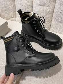 女性時尚靴子,包括踝靴和短筒靴,設有加厚和保暖內裡,大尺碼厚底乙綁帶靴,新韓國風格皮革女鞋,冬季舒適柔軟的中筒靴