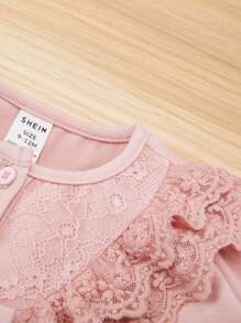 SHEIN Bộ áo liền quần tay ngắn phối ren, kiểu dáng thường ngày cho bé gái, kèm mũ, thích hợp cho mùa hè. - Hồng - Xem 3