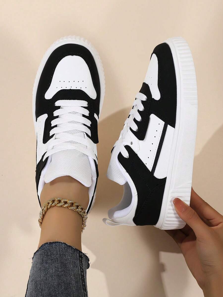 女款綁帶休閒運動鞋,白色運動鞋,滑板鞋,輕便時尚街頭穿搭 - 黑與白 - 查看 1