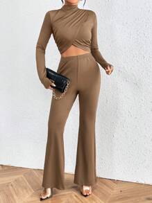 SHEIN Privé Conjunto De Top De Cuello Alto Y Pantalones Acampanados Con Diseño Asimétrico - Albaricoque - Ver 5