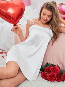 绒毛细节缎面吊带睡裙 - 白色 - 查看 1