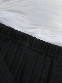 Elladie kids Young Girl Letter Patched High Neck Sweater And Flared Pants 2-Piece Set - Black - View 7