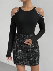 SHEIN Privé Của phụ nữ Ngọc trai đính cườm Off Shoulder Thon gọn Áo thun Với Vòng cổ - màu đen - Xem 4