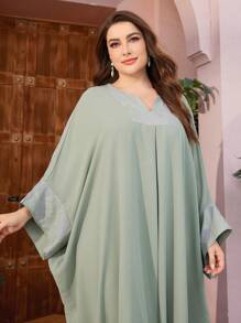 Al Najma 大尺碼凹口領蝙蝠袖連衣裙 - 綠色 - 查看 5