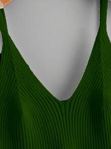 Flirla 女士大尺寸純色短身針織上衣 - 墨綠色 - 查看 5