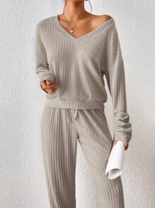 SHEIN Frenchy 女用羅紋v領落肩長袖t卹+褲子兩件套 - 卡其色 - 查看 3