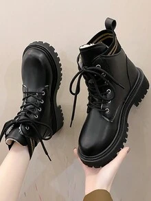 女性時尚靴子,包括踝靴和短筒靴,設有加厚和保暖內裡,大尺碼厚底乙綁帶靴,新韓國風格皮革女鞋,冬季舒適柔軟的中筒靴