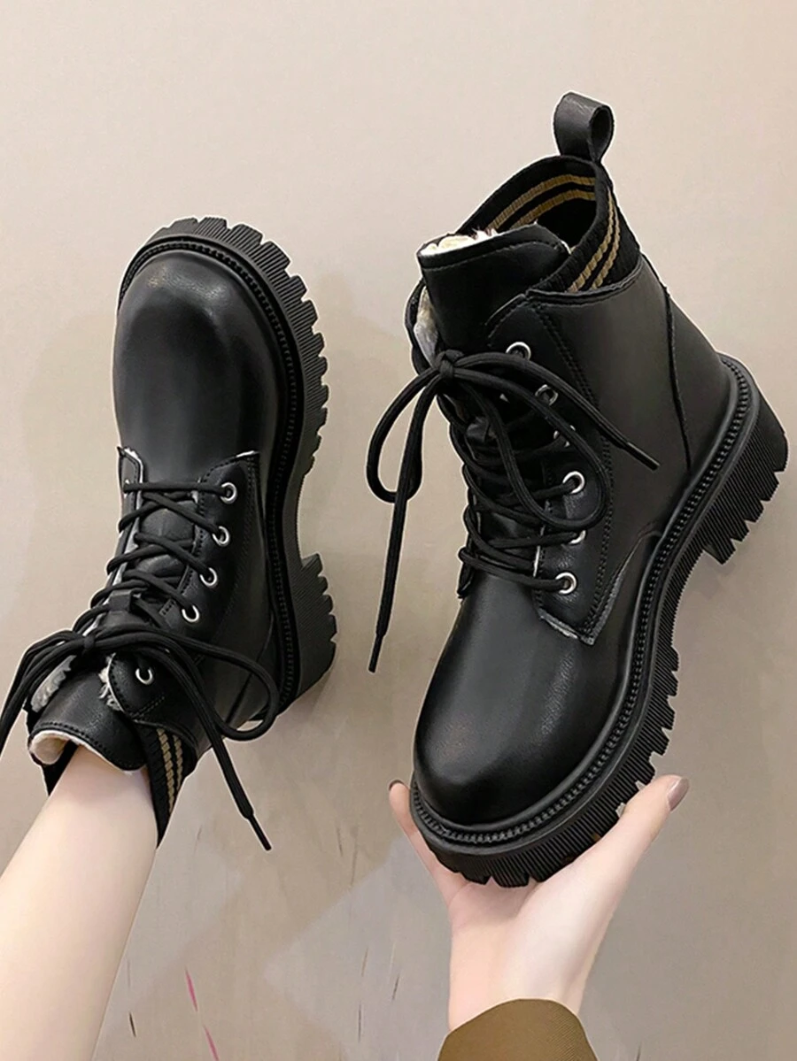女性時尚靴子,包括踝靴和短筒靴,設有加厚和保暖內裡,大尺碼厚底乙綁帶靴,新韓國風格皮革女鞋,冬季舒適柔軟的中筒靴