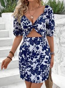 SHEIN VCAY Floral Print Hollow Out Puff Sleeve Dress - Blue and White - View 5