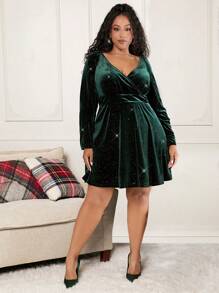 SHEIN CURVE+ 聖誕大碼交疊領絲絨洋裝 - 墨綠色 - 查看 5