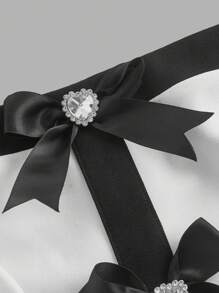 SHEIN MOD 大码泡泡袖夏季 T 恤，带水钻和蝴蝶结装饰 - 黑與白 - 查看 3