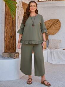大尺碼蕾絲嵌片和荷葉邊裝飾上衣和褲子兩件套 - 軍綠色 - 查看 5