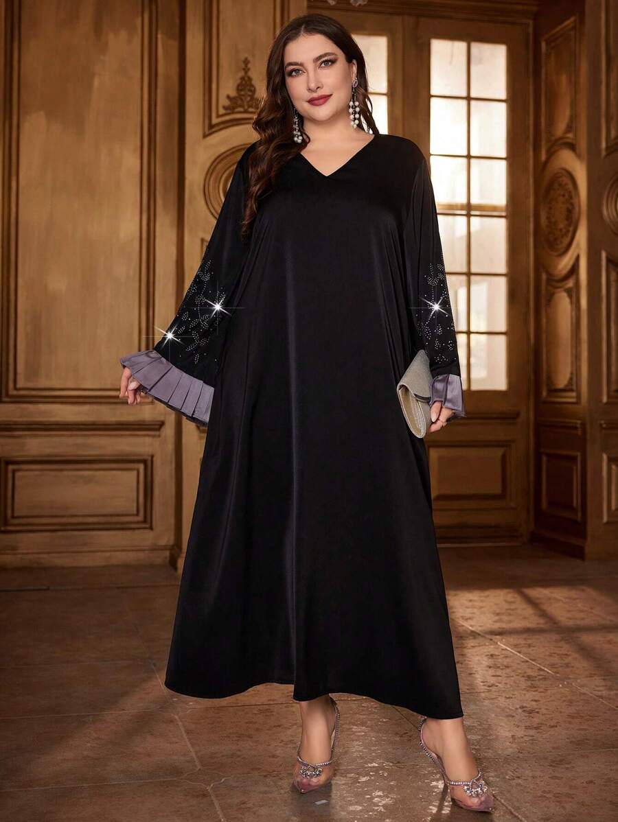 Al Najma 大碼系列對比色擴腳袖鑽石細節連衣裙 - 黑色 - 查看 1