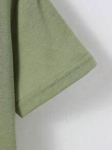 SHEIN 男童可愛風格寬鬆t卹,附有刺繡貼布 - 芥末黃 - 查看 6
