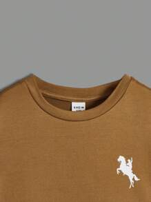 SHEIN Leap Crew 幼童男童馬術印花條紋綾綢t卹,帶織釦口袖頭,多款可選