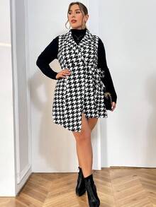 SHEIN Privé 大尺碼女性的犬牙紋結扣細節側面套裝 - 黑與白 - 查看 7