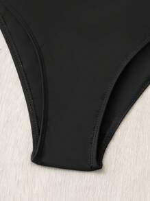 SHEIN Swim 夏季沙灘荷葉邊推擠彩塊比基尼套裝，嘉年華 - 黑與白 - 查看 6