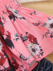 SHEIN Zweiteiliges Set Für Junge Mädchen, Bestehend Aus Shirred Floral Top Mit Ausgestellten Ärmeln Und Denim-effekt Hose