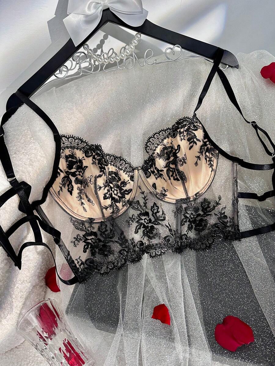 Myrelith 花卉刺绣网眼文胸内衣