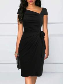 女士优雅不对称领口褶饰扭纹裹身连衣裙