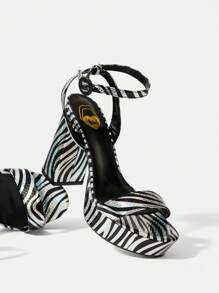 CUCCOO SZL 時尚性感斑馬紋10.8公分厚高跟鞋2.8公分平台圓頭踝帶女夏季涼鞋 - 彩色 - 查看 1