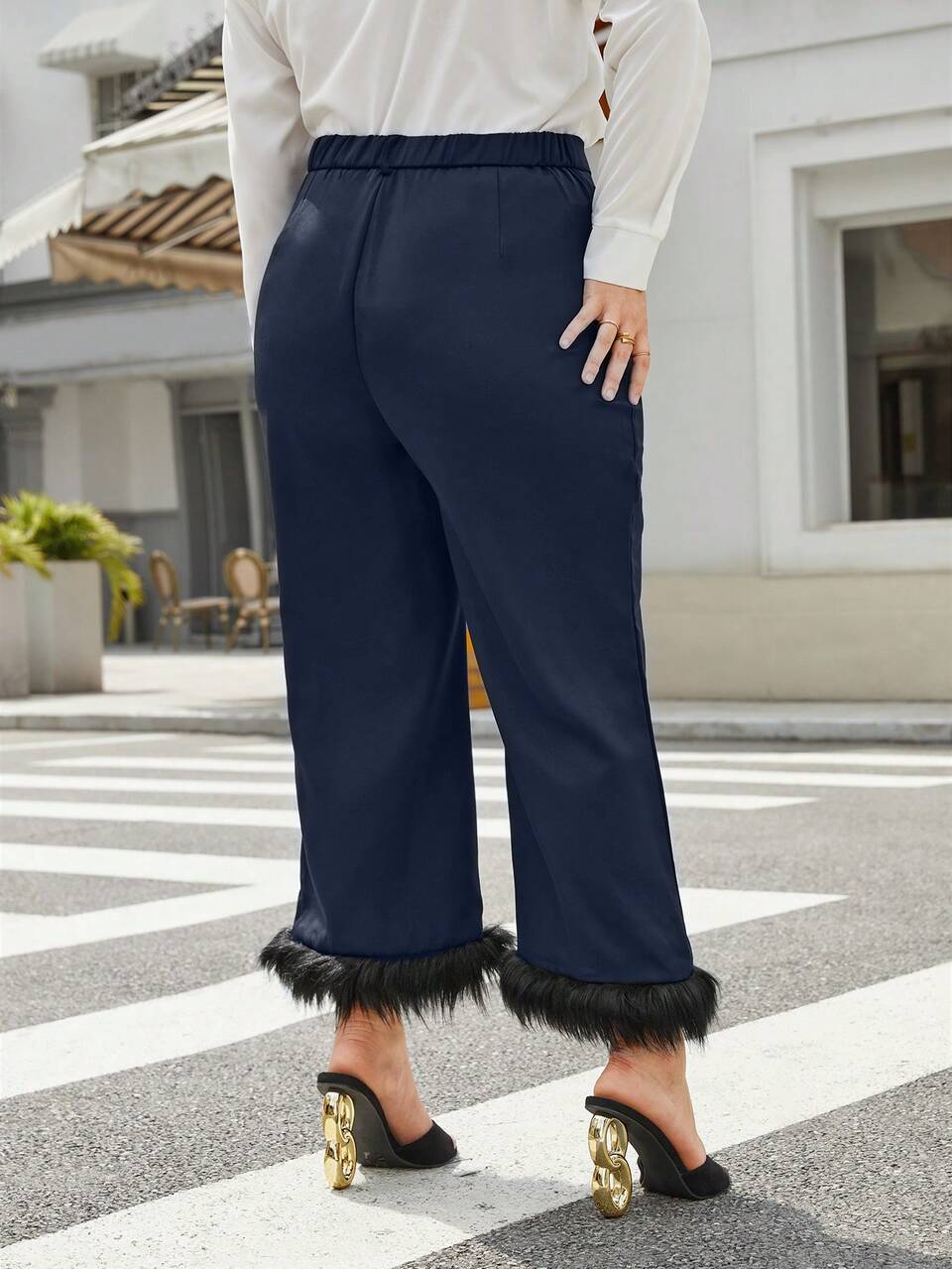 Plus Size Frayed Hem Pants