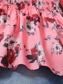 SHEIN Zweiteiliges Set Für Junge Mädchen, Bestehend Aus Shirred Floral Top Mit Ausgestellten Ärmeln Und Denim-effekt Hose