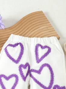 Baby Mädchen Lässige Und Bequeme Lila Jeans Mit Herzgedrucktem Muster