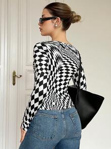 SHEIN Essnce 格紋修身基本款 T 卹 - 黑與白 - 查看 2