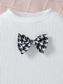 SHEIN 女孩蝴蝶結千鳥格紋 T 恤和褲子套裝 - 白色 - 查看 3